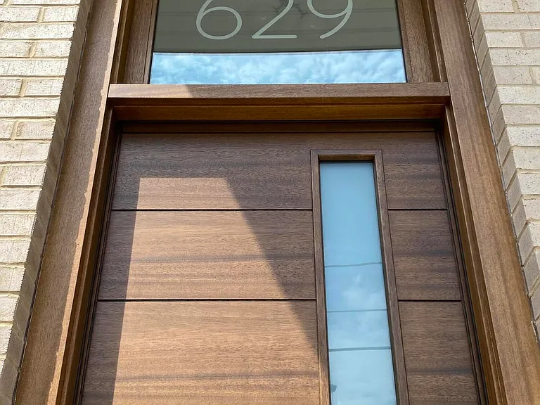 629 Queen St — Photo 3