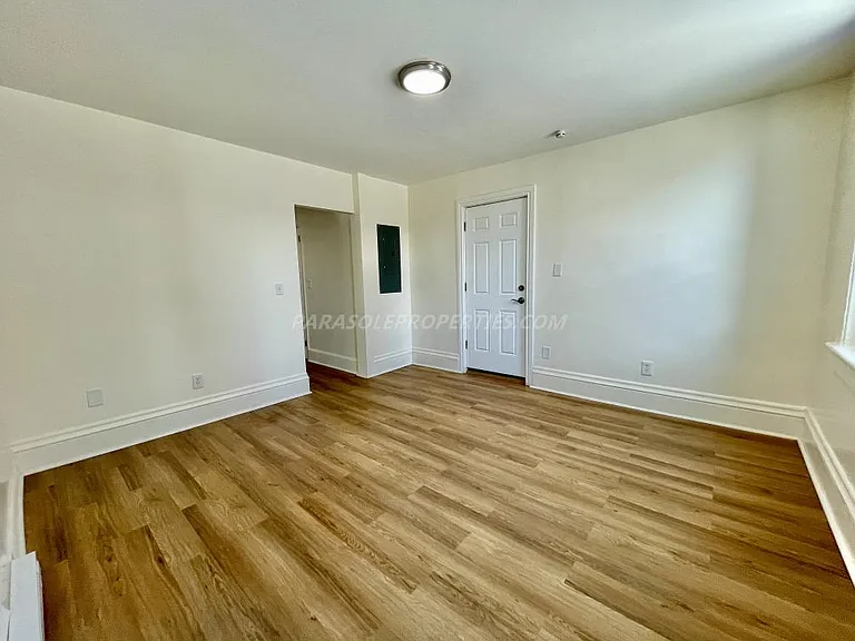 510 Pittston Ave #1 — Photo 11