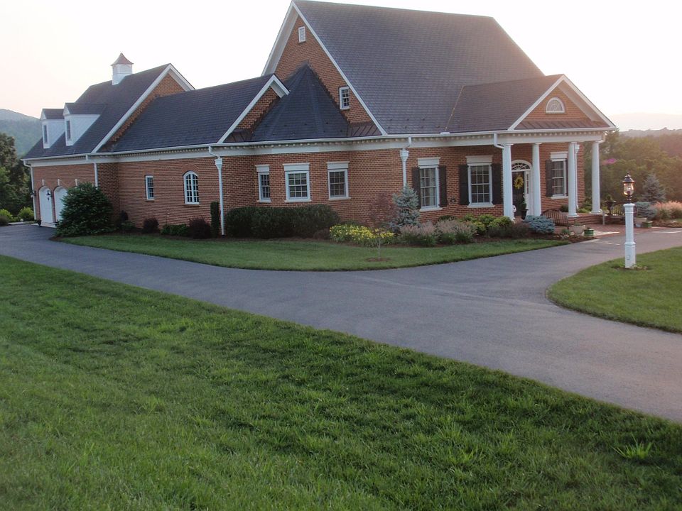 2nd image of 3495 Rocks Mill Ln