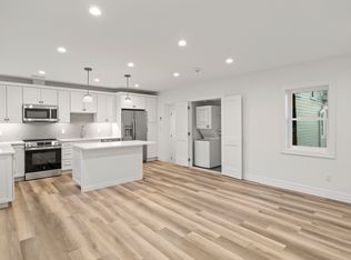 71 W Main St #2A, Oyster Bay, NY 11771
