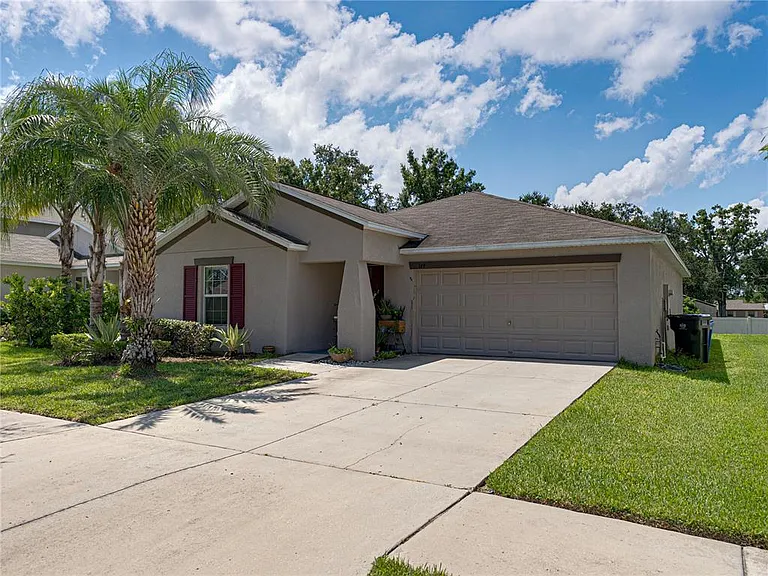 149 Cascade Bend Dr — Photo 3