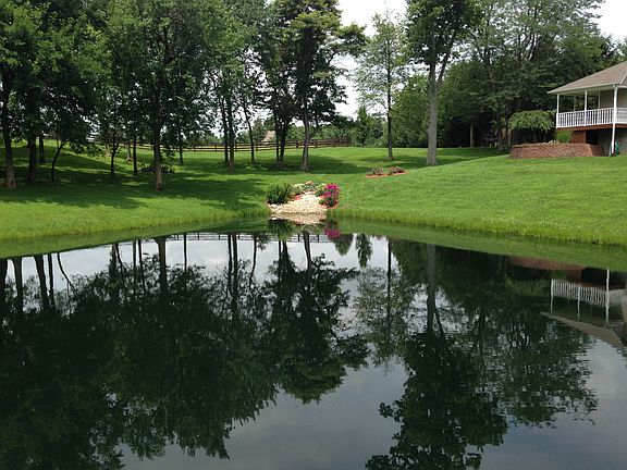 3rd image of 3939 Hedgewood Dr