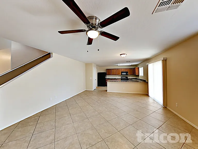 45015 W Bahia Dr — Photo 2