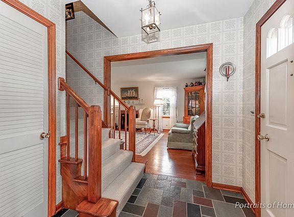 5th image of 611 Maiden Ln