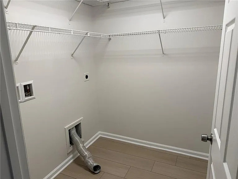 3317 Fernview Dr — Photo 14