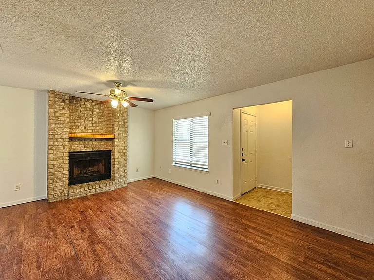 1815 Cedarhill Dr #A-D — Photo 8