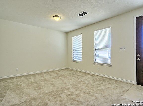 4th image of 4427 Oak Roset