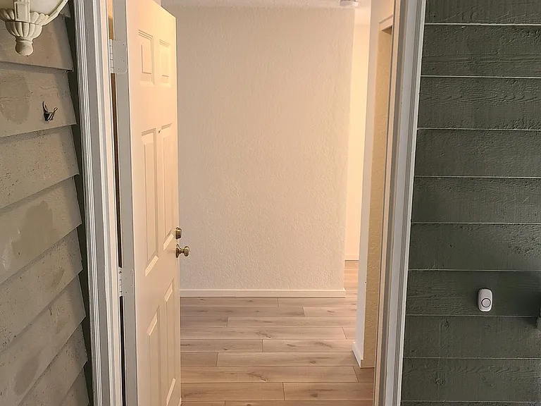 404 Railroad Ave #11 — Photo 15