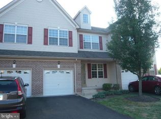 377 Wheatfield Cir, Hatfield, PA 19440