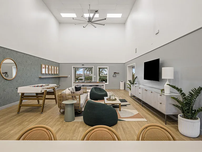 Resident Lounge at Citrine Hills, Ontario, CA 91761