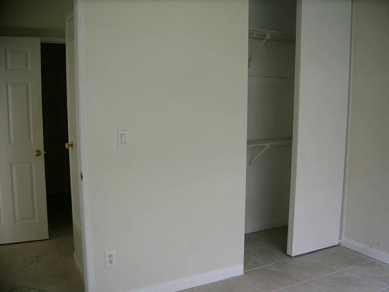 Guest Bedroom Closet