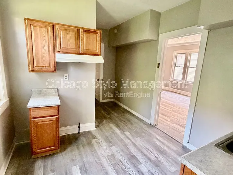 12138 S Parnell Ave — Photo 3