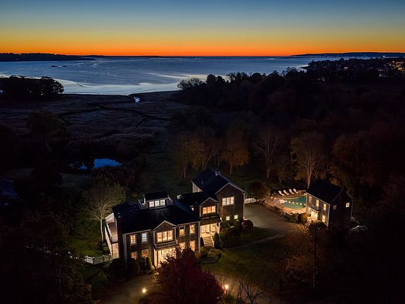 2nd image of 735 Bay Road