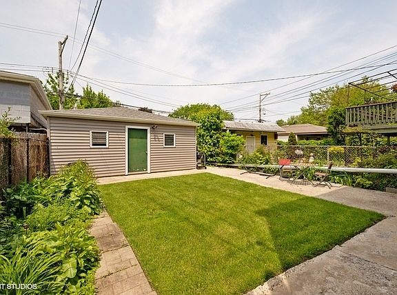 2nd image of 2434 N California Ave #G