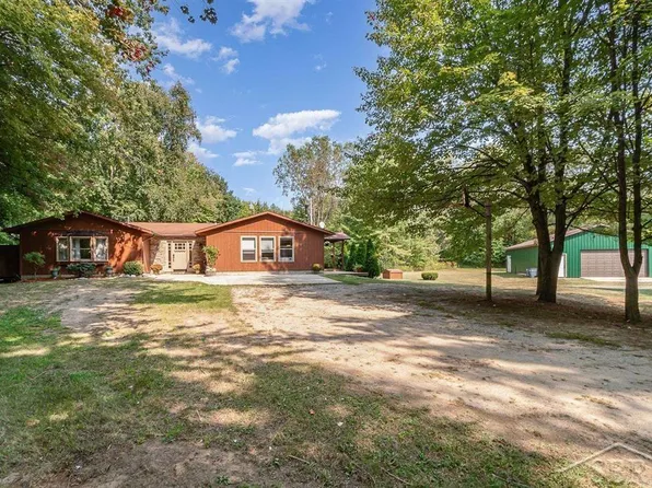 13748 Dice Rd, Hemlock, MI 48626