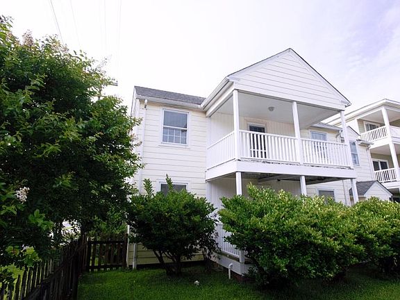 3rd image of 319 23rd St #2