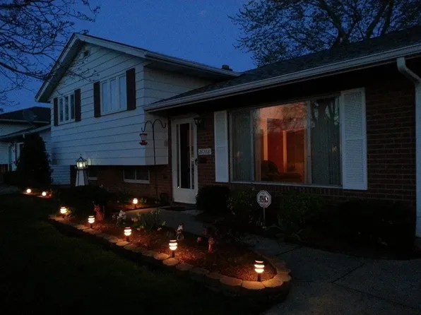 26288 Aaron Ave, Euclid, OH 44132