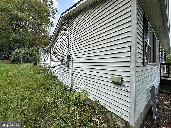 4th image of 8922 Carpers Pike