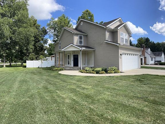 2nd image of 1150 Forest Dr