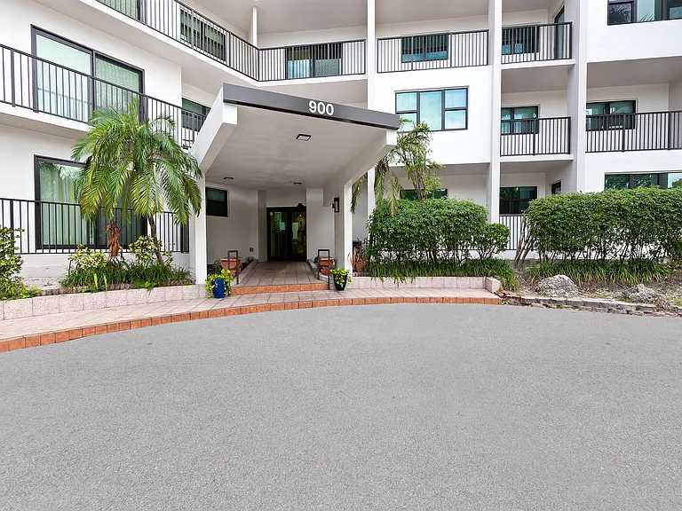 900 River Reach Dr #406 — Photo 14