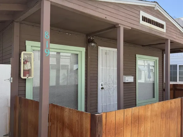 819-819 1/2 Seagirt Ct, San Diego, CA 92109