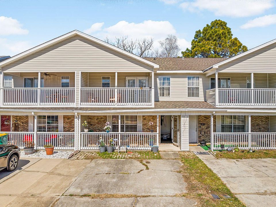 1st image of 1815 Pointed Leaf Ln