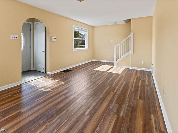 5th image of 3625 Brightway St