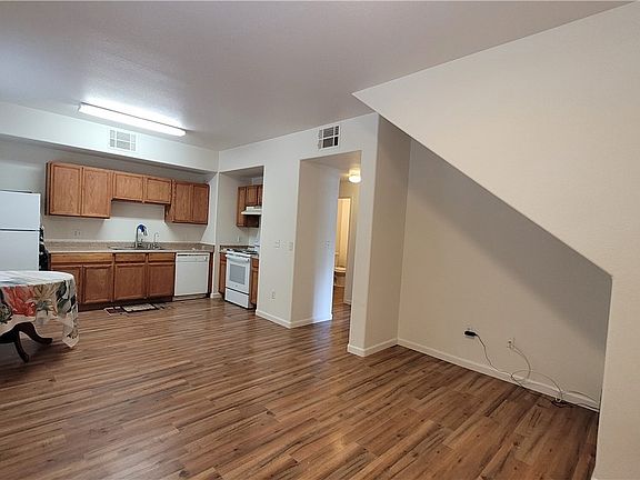 4th image of 2151 Hussium Hills St Unit 104