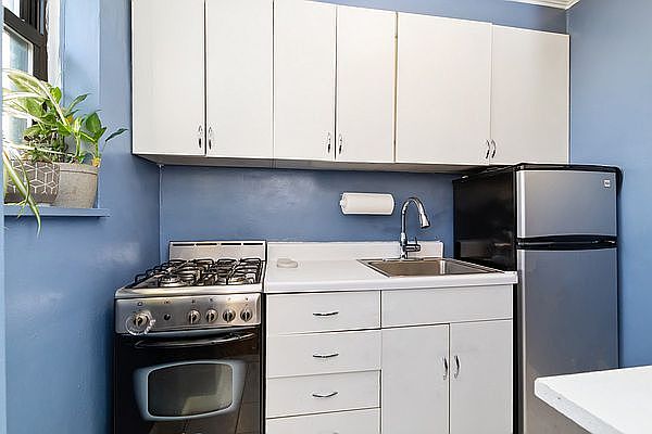1st image of 6730 Dartmouth St APT 5E