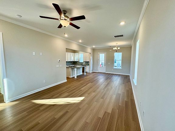 5th image of 2820 Cook Cir #D