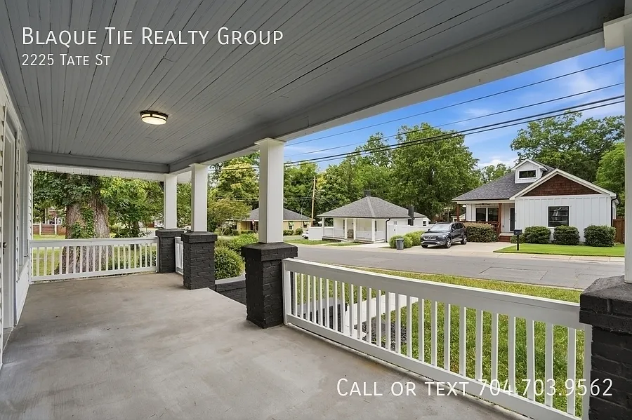 2 bed, $1,995 — Photo 4