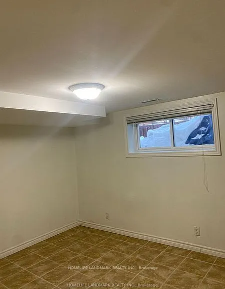 111 Clifton Ave #BASEMENT — Photo 12