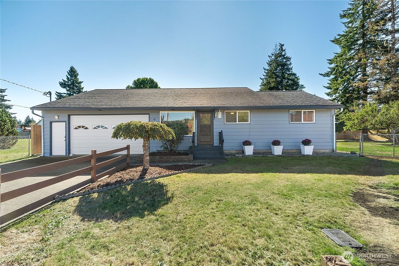 1st image of 902 Waverly Court