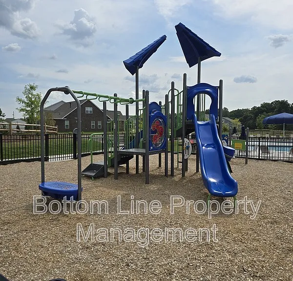 2000 Harlequin Dr — Photo 44