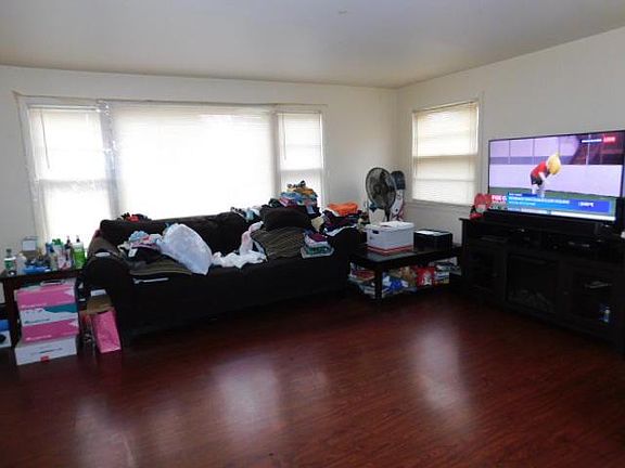 4th image of 5736 N 37th St #5738