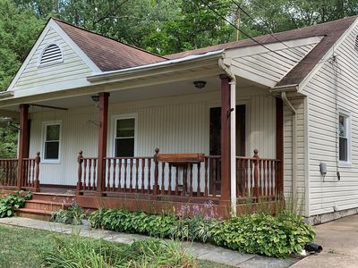 2027 Pimmit Dr, Falls Church, VA, 22043