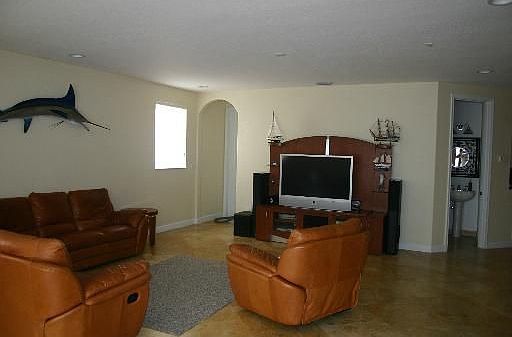 LIVING ROOM 3