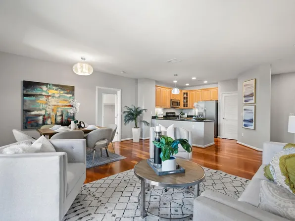 1445 Fruitdale Ave Unit 317, San Jose, CA 95128