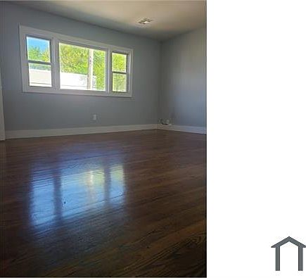 3rd image of 278 Randolph Ave #2