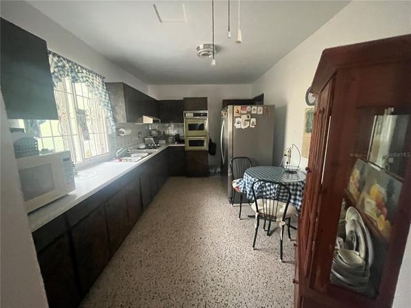 227 D, Penuelas, PR 00624