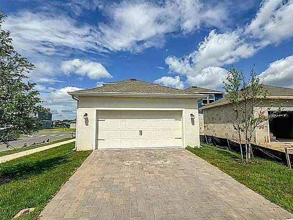 828 Aubey Ln — Photo 16