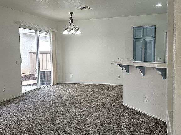 5th image of 1421 Belmont Pl