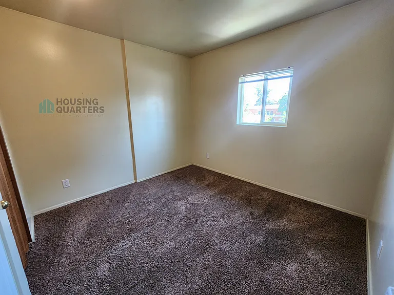 5222 N Regal St #F — Photo 10