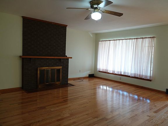 5th image of 96 Elm St