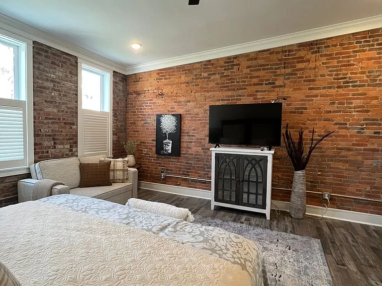 315 Columbia St #300 — Photo 2