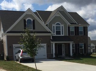 221 Farmington Pl, Smithfield, VA 23430