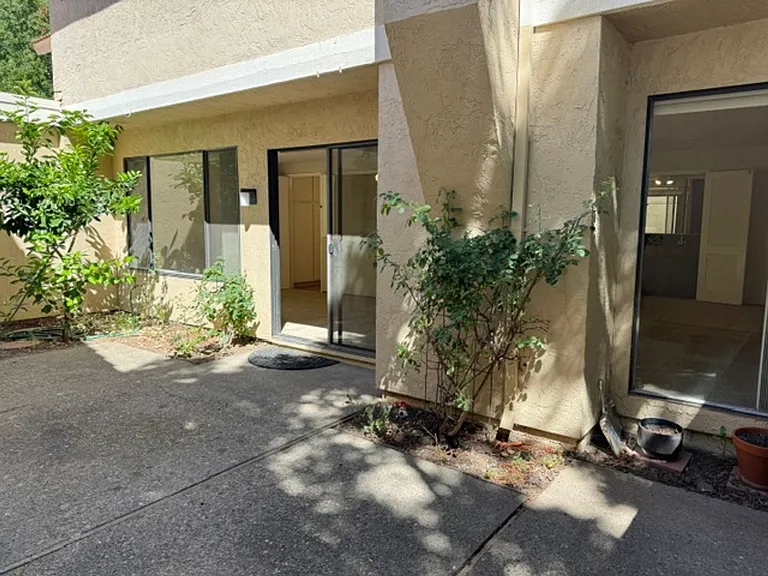 1446 Candelero Dr — Photo 24