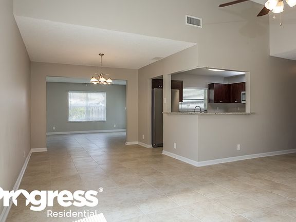 5th image of 11100 NW 26th St
