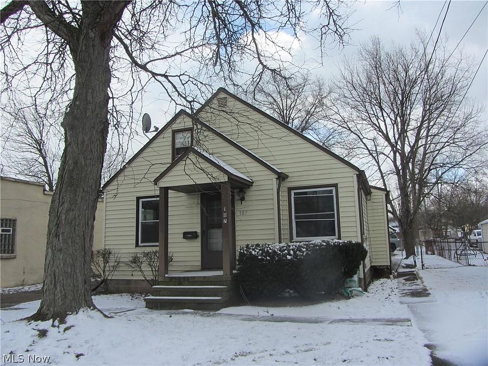 2nd image of 107 W Bagley Rd