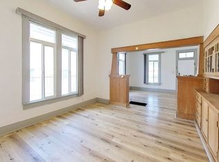 130 E 31st St, Los Angeles, CA 90011